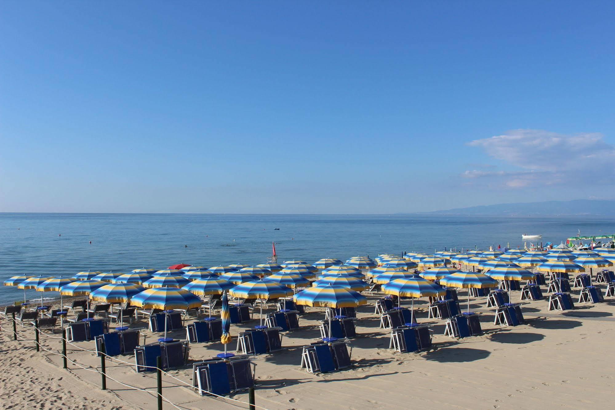 كروباني Villaggio Camping Lungomare المظهر الخارجي الصورة